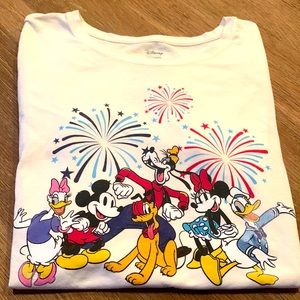🎆🎇Disney “Celebrate Together” T-shirt